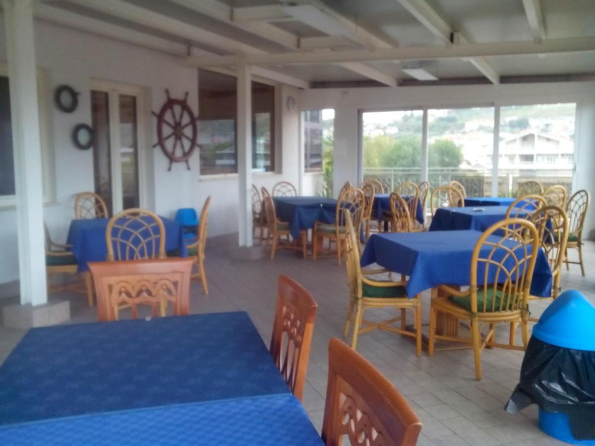 Hotel La Lanterna Silvi Marina Esterno foto