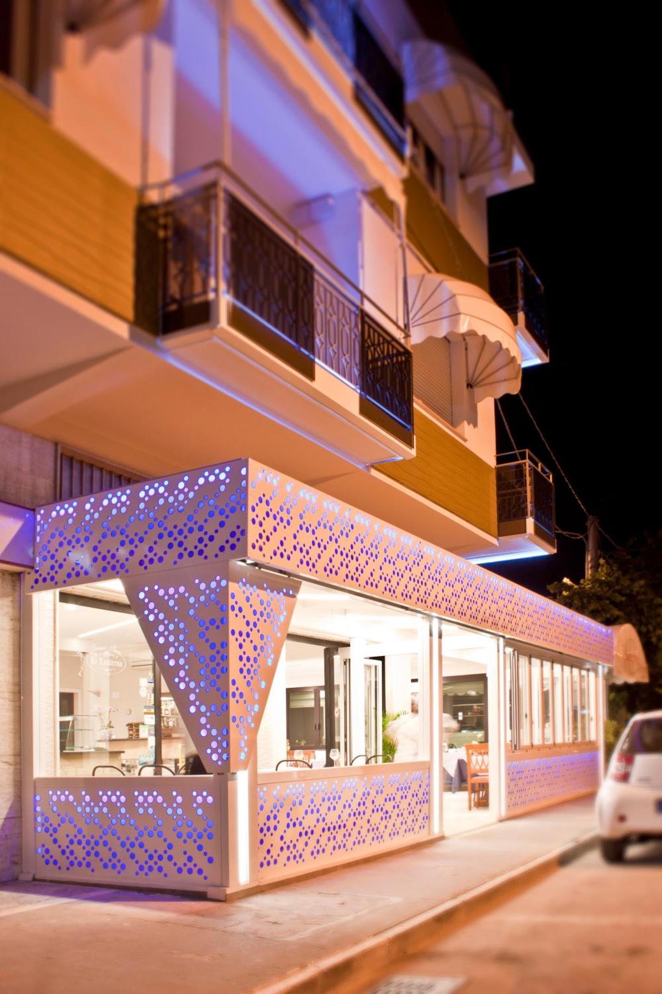 Hotel La Lanterna Silvi Marina Esterno foto