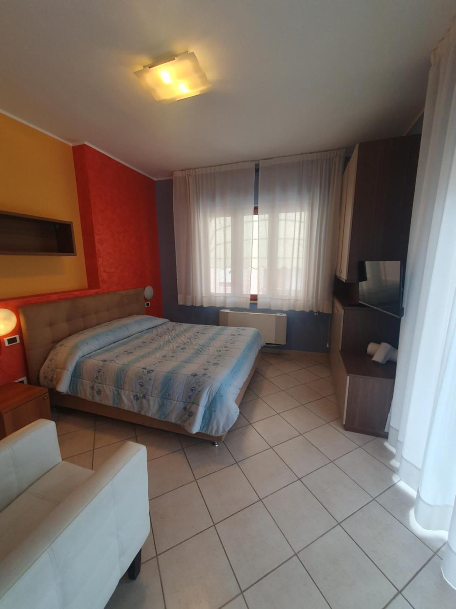 Hotel La Lanterna Silvi Marina Esterno foto