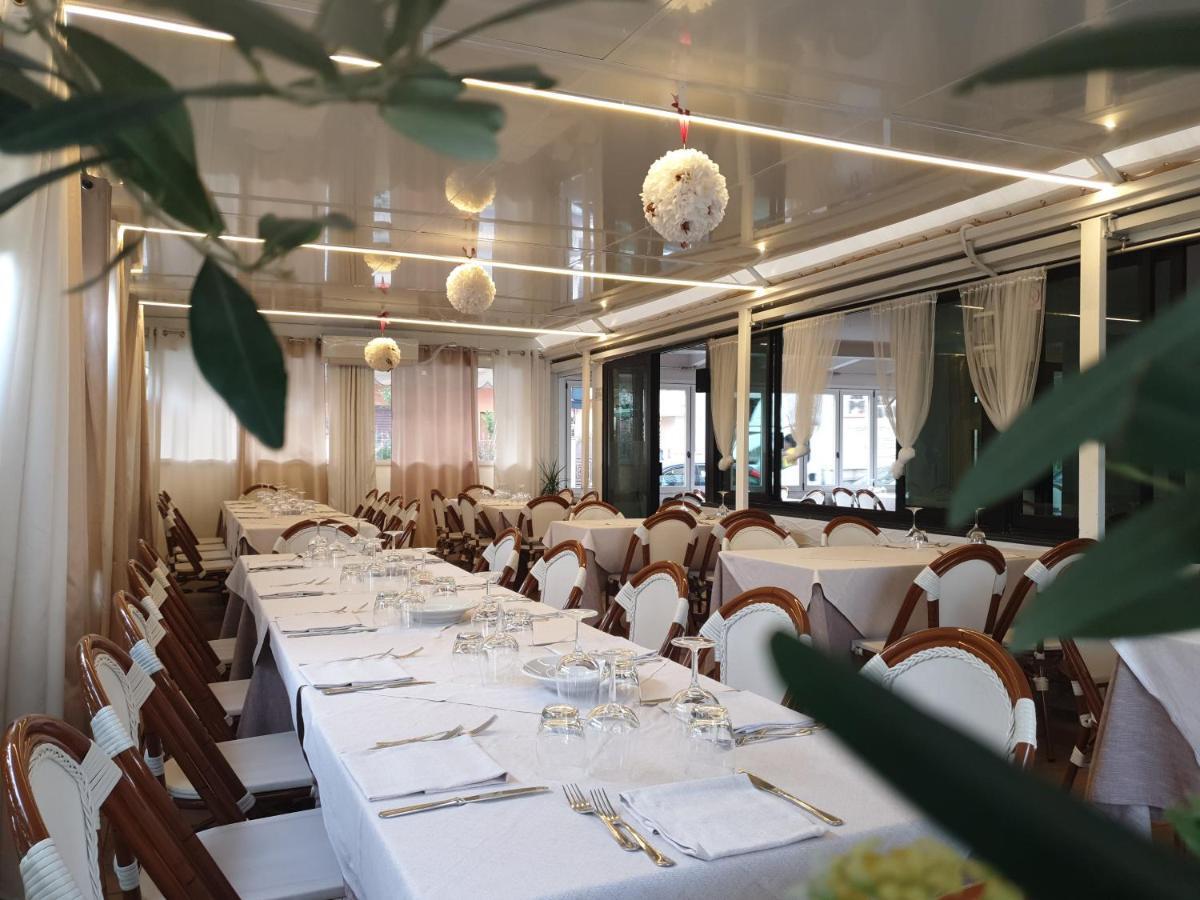 Hotel La Lanterna Silvi Marina Esterno foto